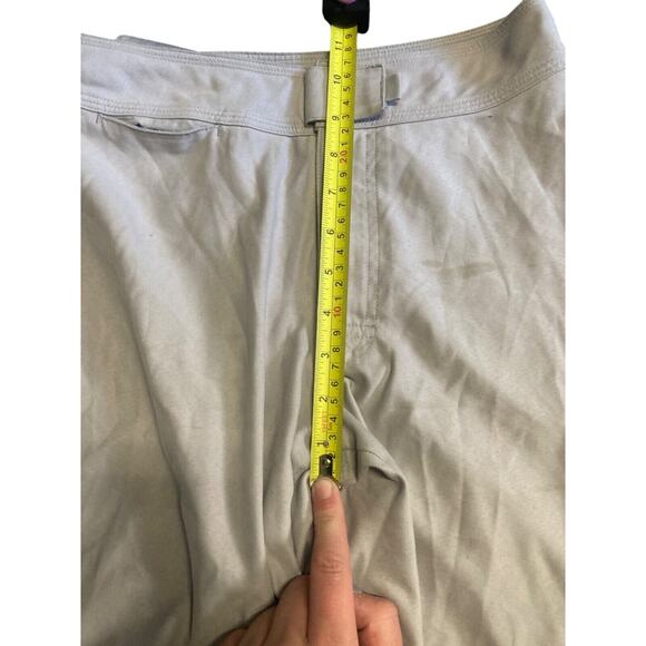 𝅺Patagonia light gray capri pants women's size 6 - see description - Picture 6 of 9